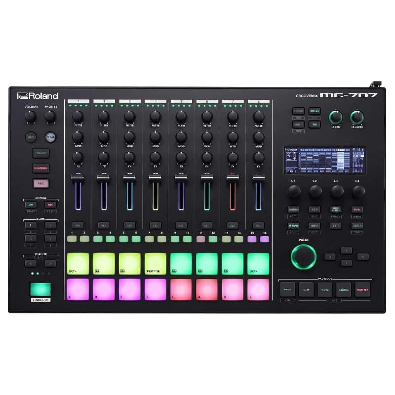 Roland MC-707 – Groovebox professionnelle 8 pistes