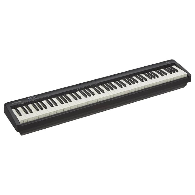 Piano numérique Roland FP-10, concurrent direct du Yamaha P45 ?