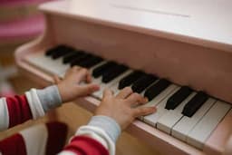Piano pour enfant de 6 ans : Mes 6 conseils pour bien débuter les cours